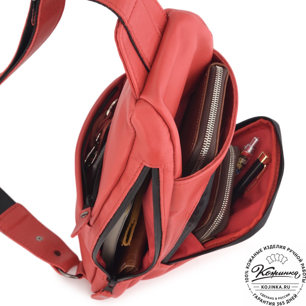 Кожаная сумка на грудь "Вульф" (красная)