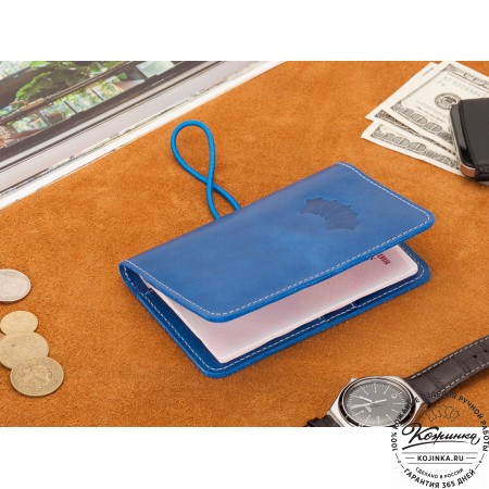 Кожаная обложка на паспорт Прага (синяя)